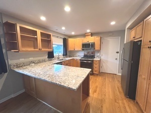 556 N BARTON Avenue #2, Evanston, IL 60202