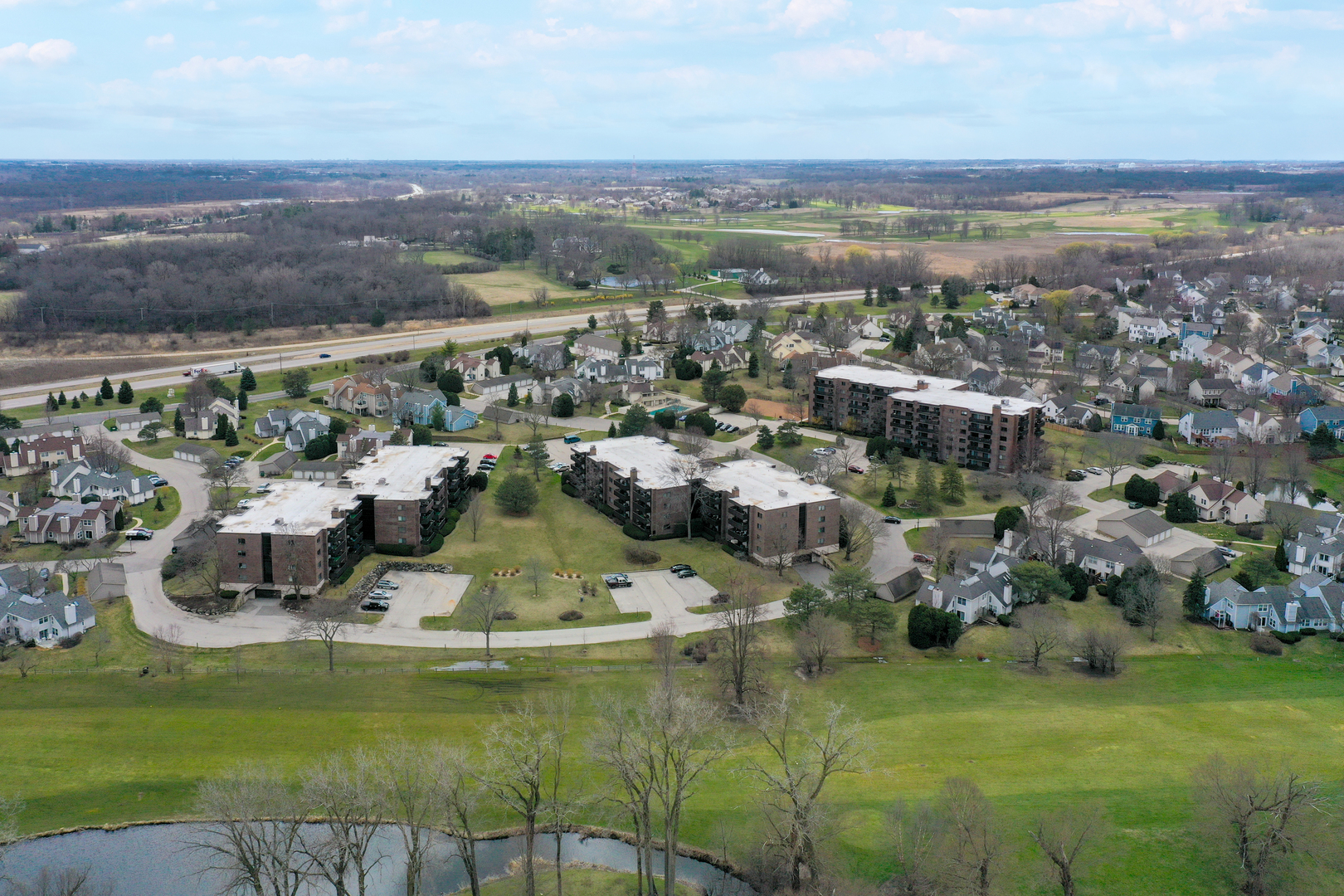 917 Vose Drive #304, Gurnee, IL 60031