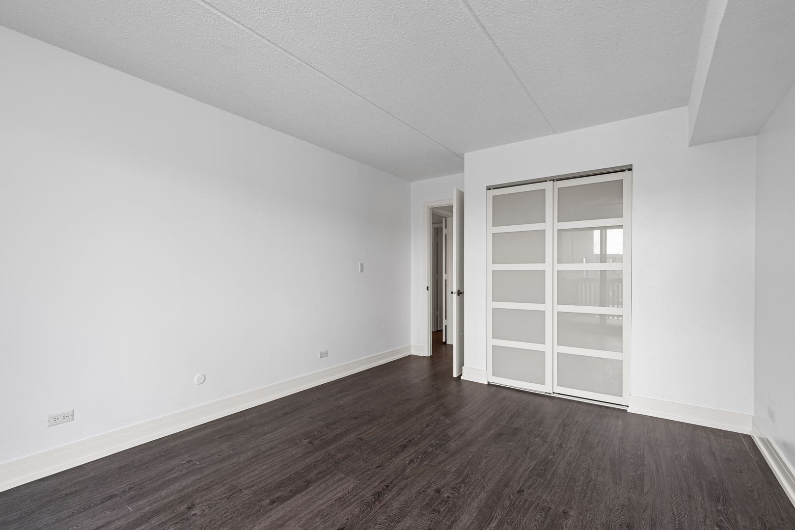 917 Vose Drive #304, Gurnee, IL 60031