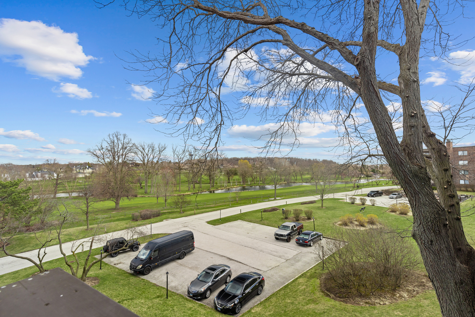 917 Vose Drive #304, Gurnee, IL 60031