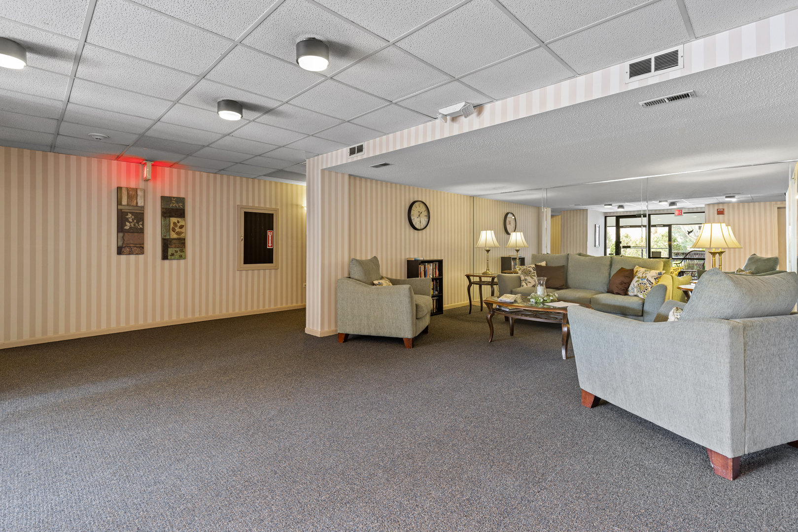 917 Vose Drive #304, Gurnee, IL 60031