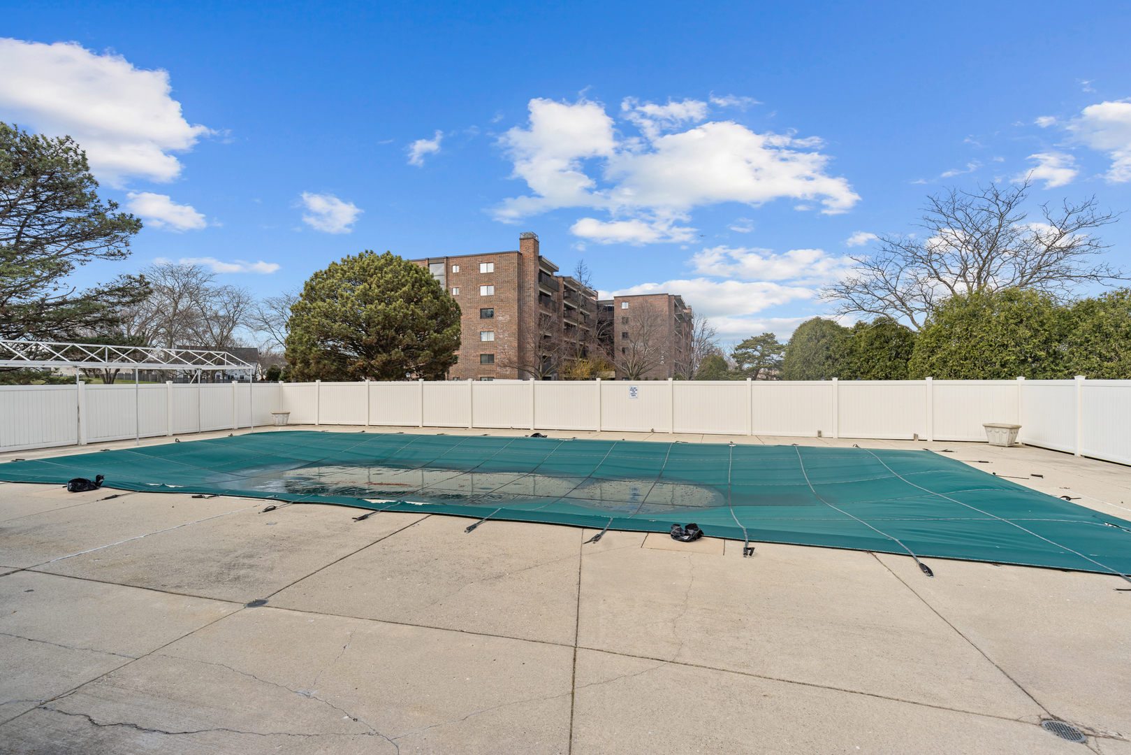 917 Vose Drive #304, Gurnee, IL 60031