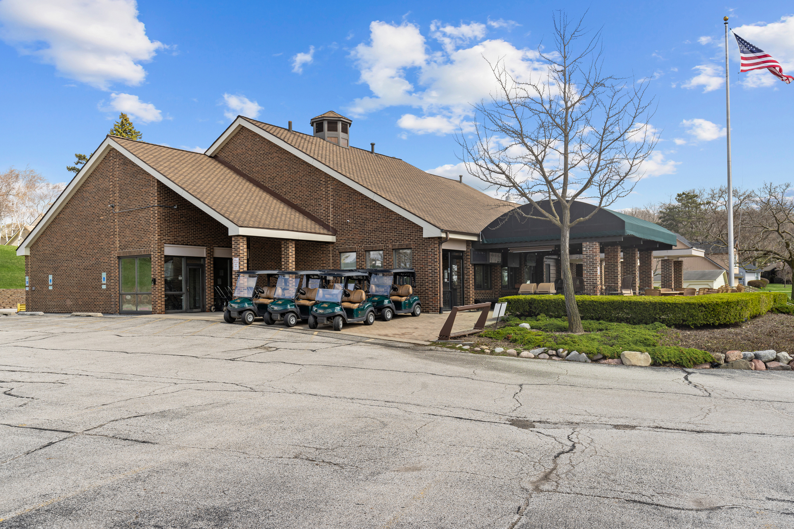 917 Vose Drive #304, Gurnee, IL 60031