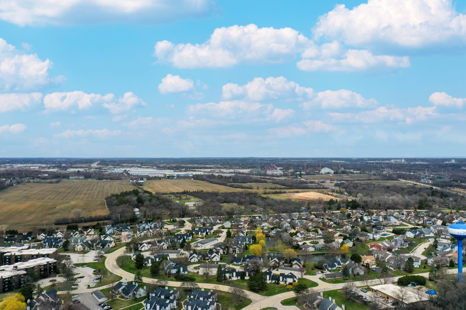 917 Vose Drive #304, Gurnee, IL 60031