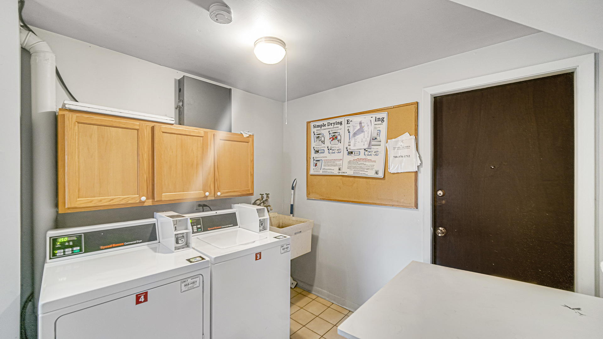 14840 Kilpatrick Avenue #604, Midlothian, IL 60445