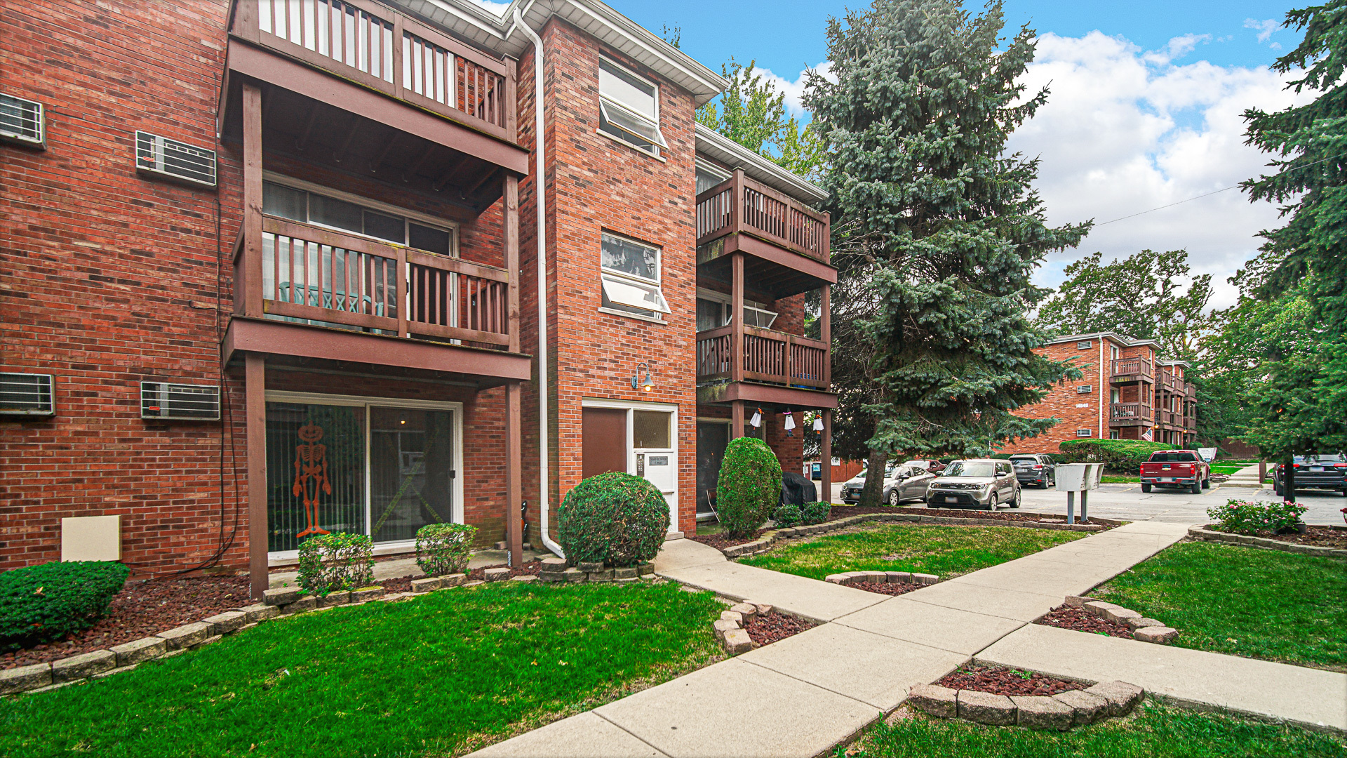 14840 Kilpatrick Avenue #604, Midlothian, IL 60445