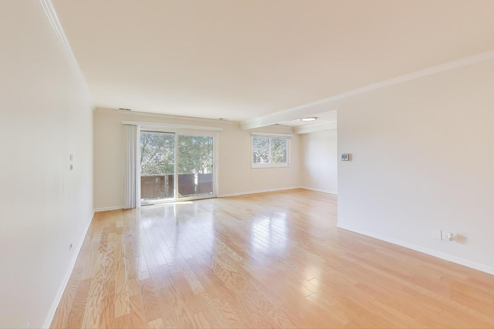 121 S Vail Avenue #403, Arlington Heights, IL 60005