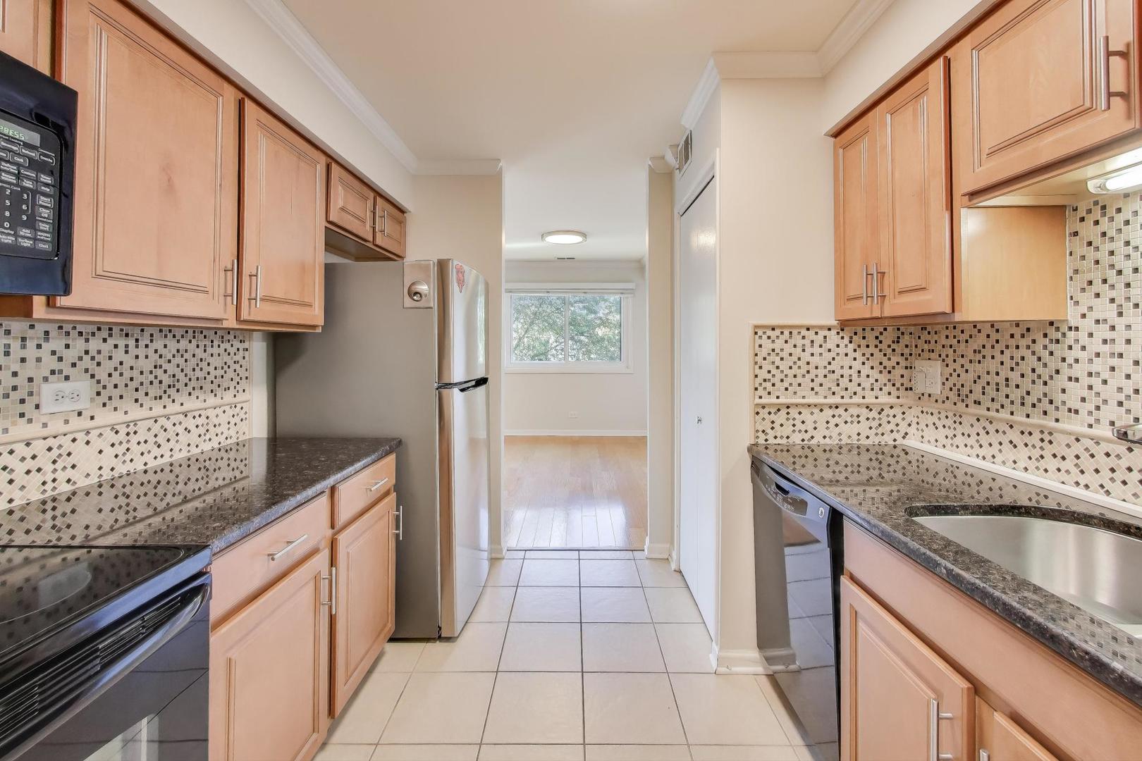 121 S Vail Avenue #403, Arlington Heights, IL 60005