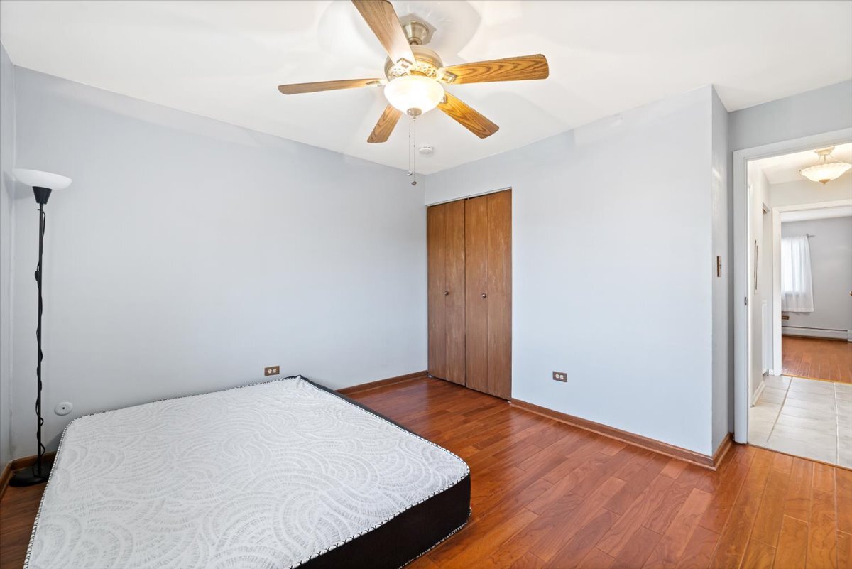 922 W Irving Park Road #303, Bensenville, IL 60106