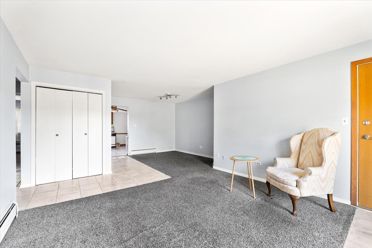922 W Irving Park Road #303, Bensenville, IL 60106