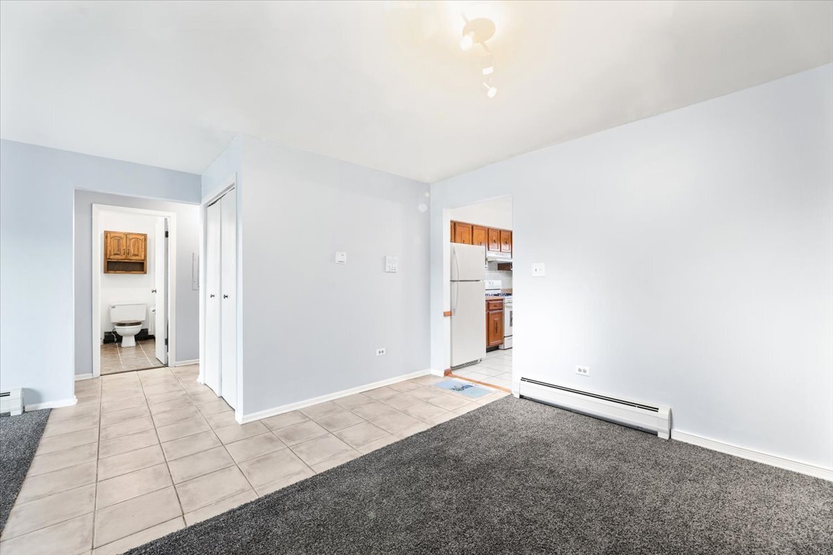 922 W Irving Park Road #303, Bensenville, IL 60106