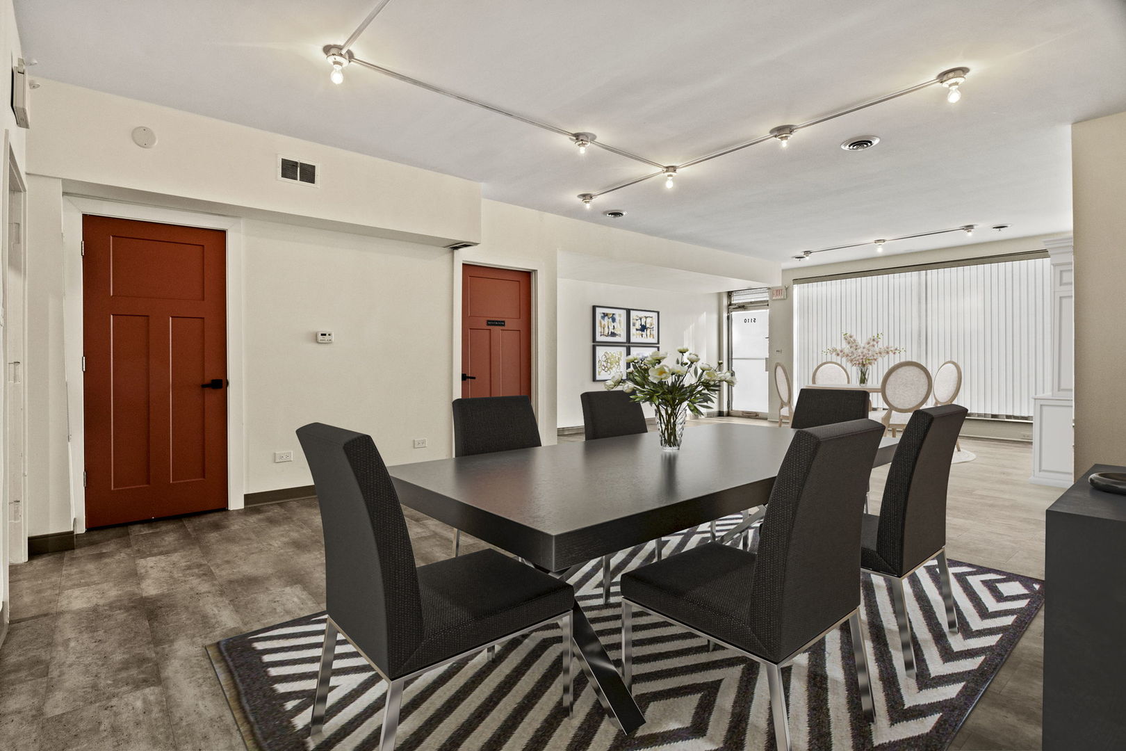 5110 W Fullerton Avenue, Chicago, IL 60639