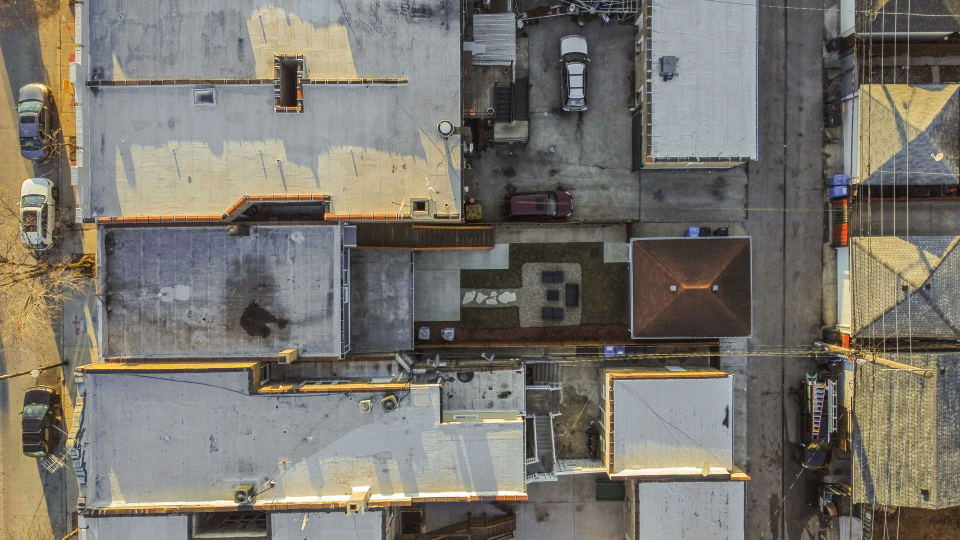 5110 W Fullerton Avenue, Chicago, IL 60639