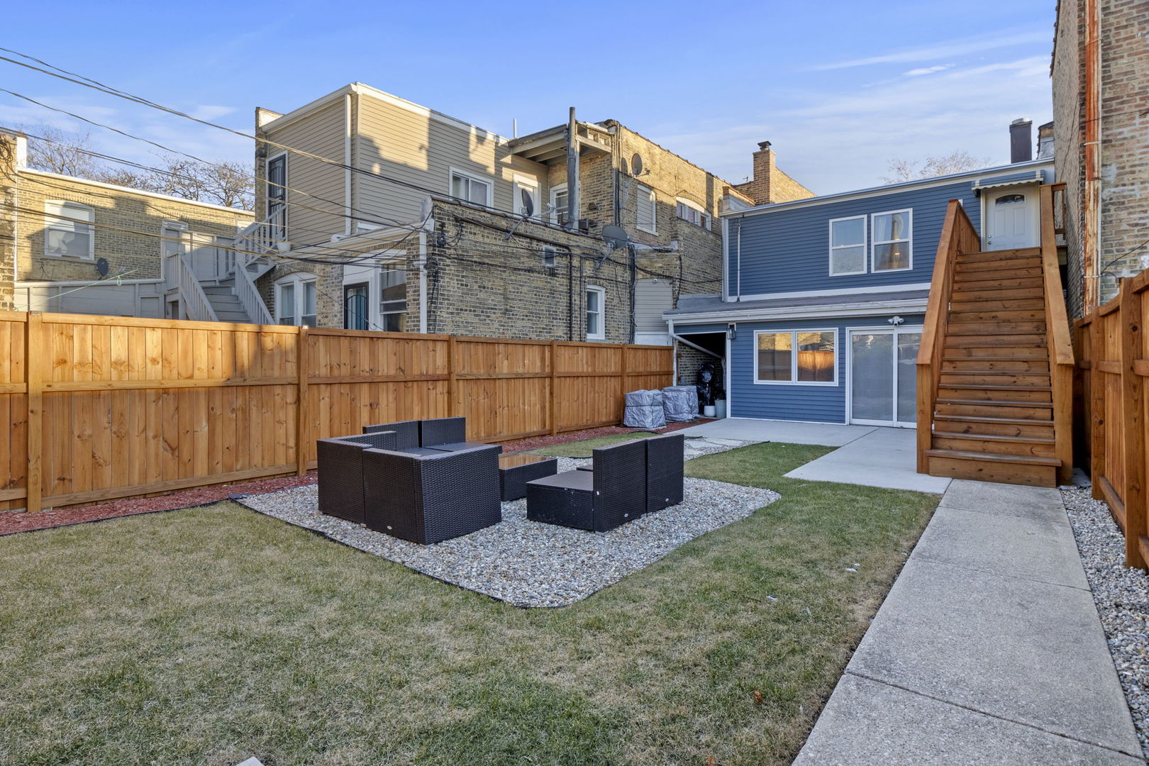 5110 W Fullerton Avenue, Chicago, IL 60639