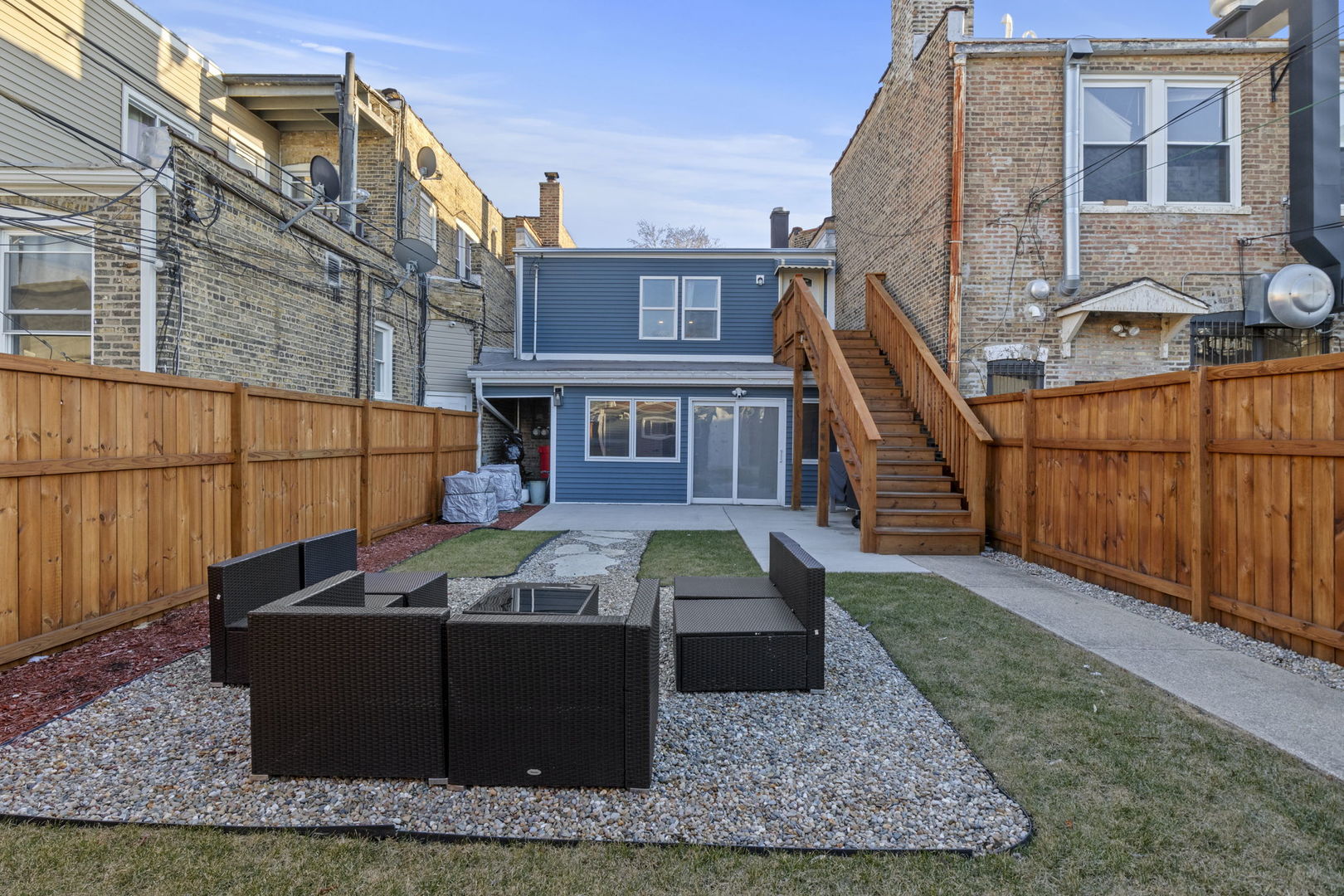 5110 W Fullerton Avenue, Chicago, IL 60639