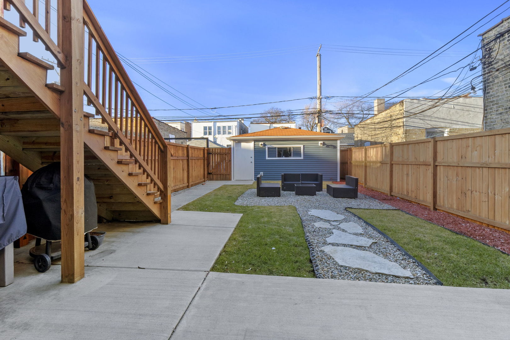 5110 W Fullerton Avenue, Chicago, IL 60639