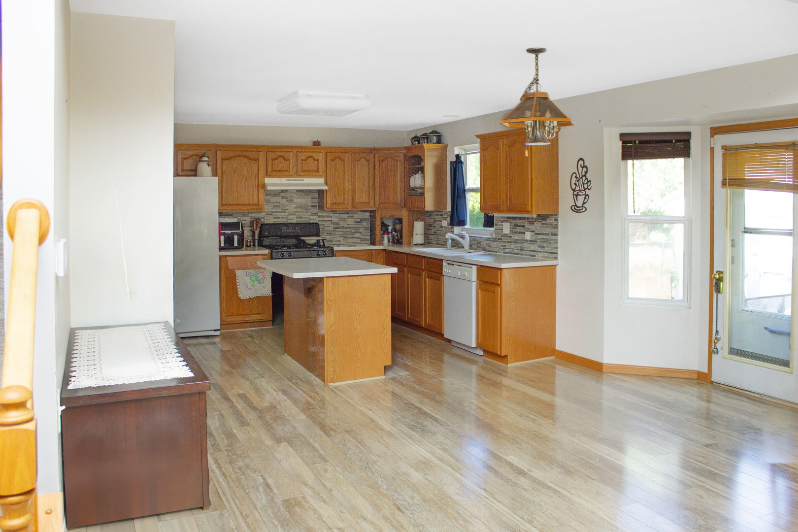 2300 Vineyard Court, Elgin, IL 60123