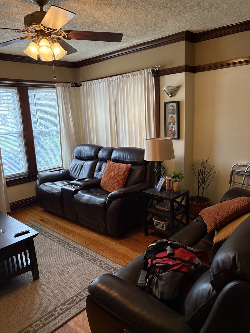 3523 N Whipple Street, Chicago, IL 60618