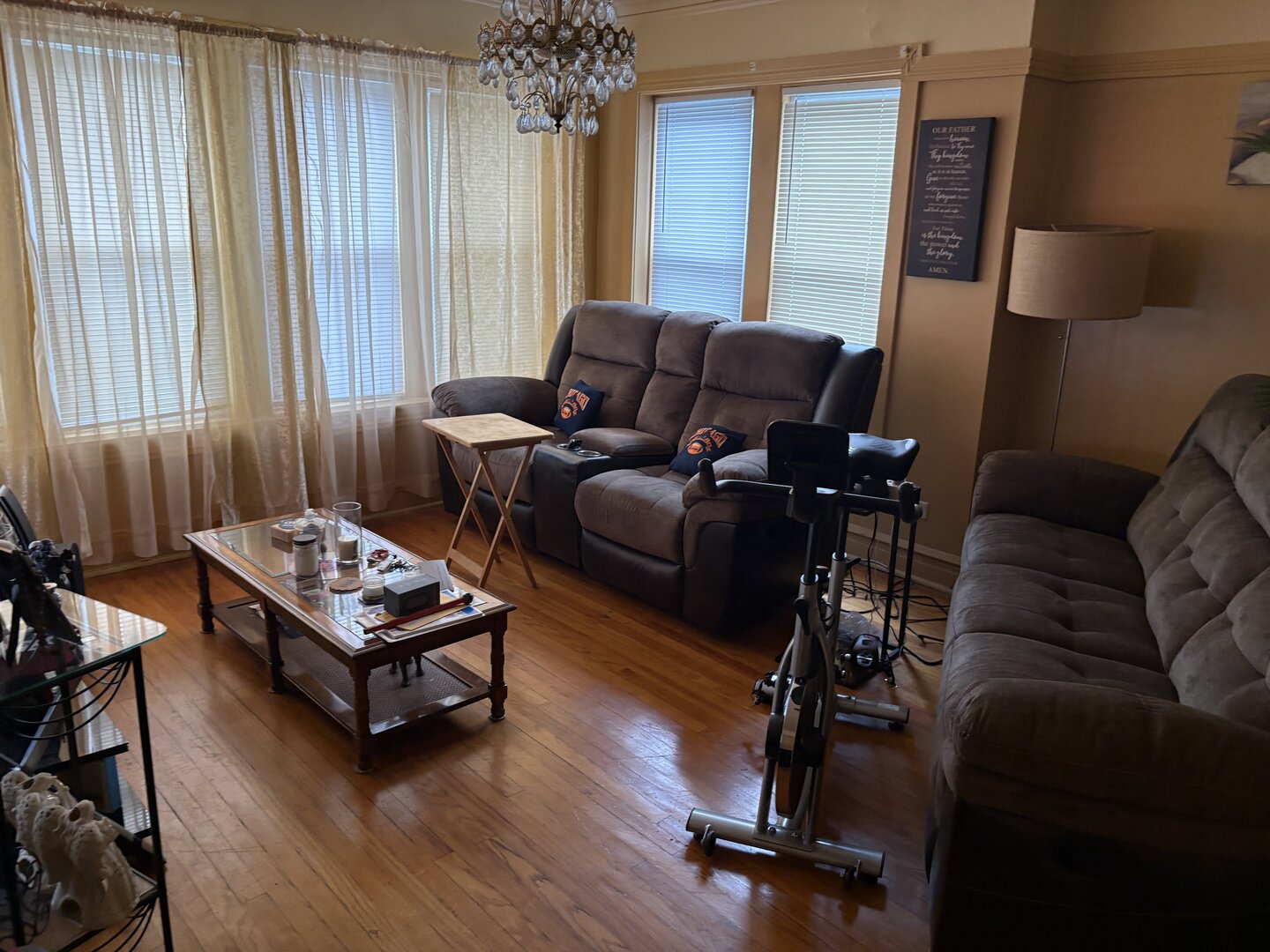 3523 N Whipple Street, Chicago, IL 60618