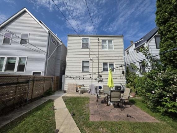 3523 N Whipple Street, Chicago, IL 60618