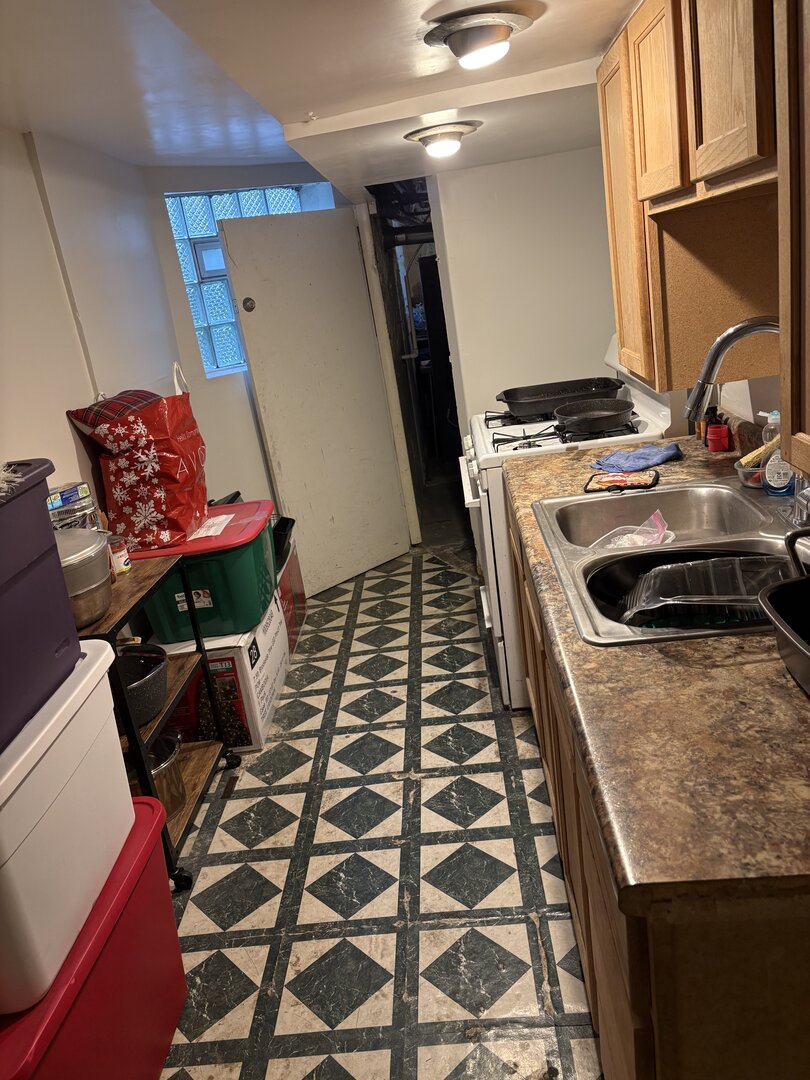 3523 N Whipple Street, Chicago, IL 60618