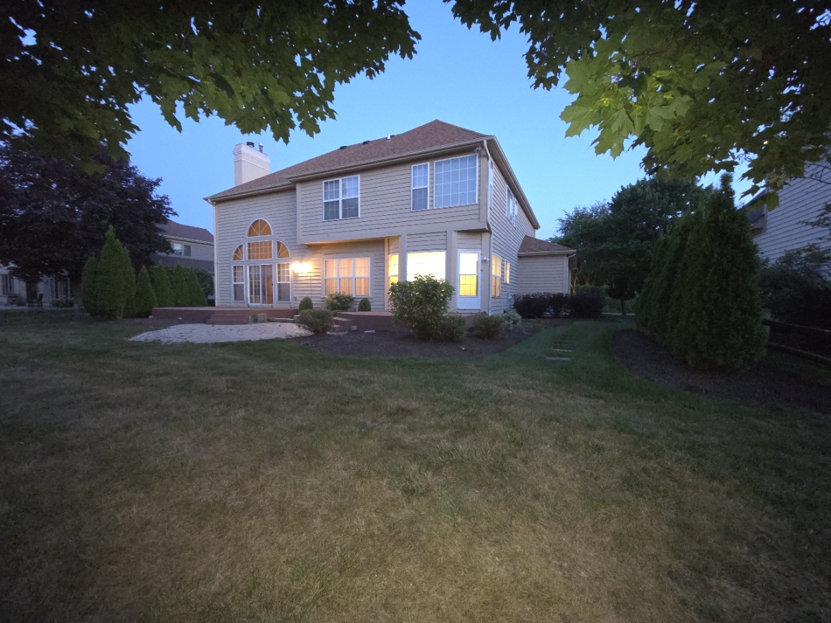 7390 Bittersweet Drive, Gurnee, IL 60031