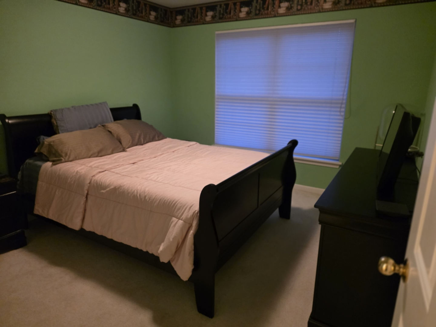 7390 Bittersweet Drive, Gurnee, IL 60031