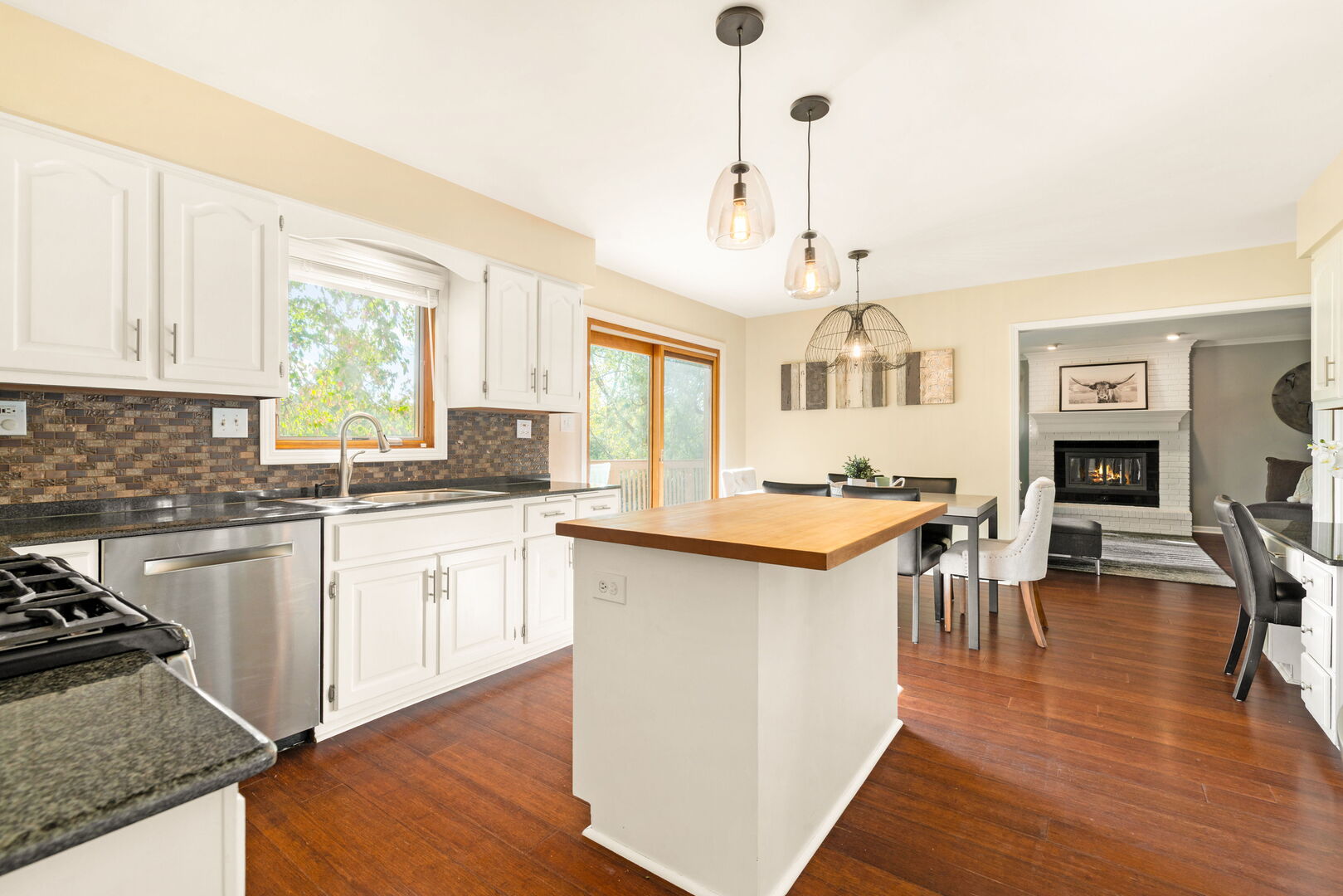 430 Westminster Drive, Burr Ridge, IL 60527