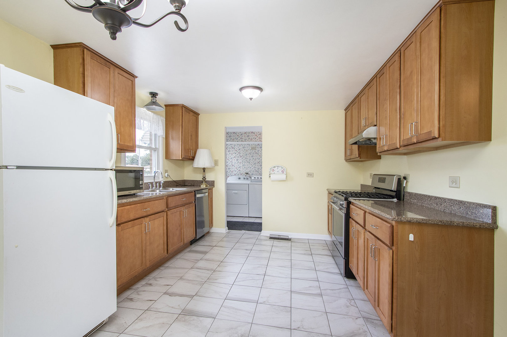 12901 S Muskegon Avenue, Chicago, IL 60633