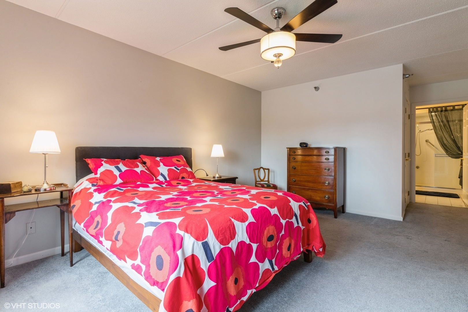 7011 W Touhy Avenue #206, Niles, IL 60714
