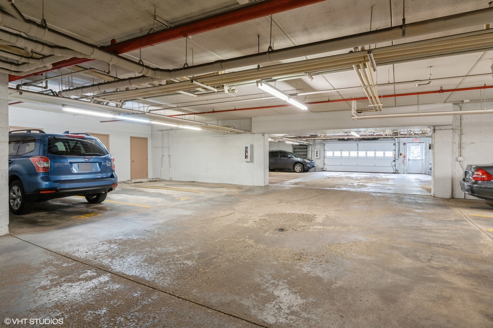 7011 W Touhy Avenue #206, Niles, IL 60714