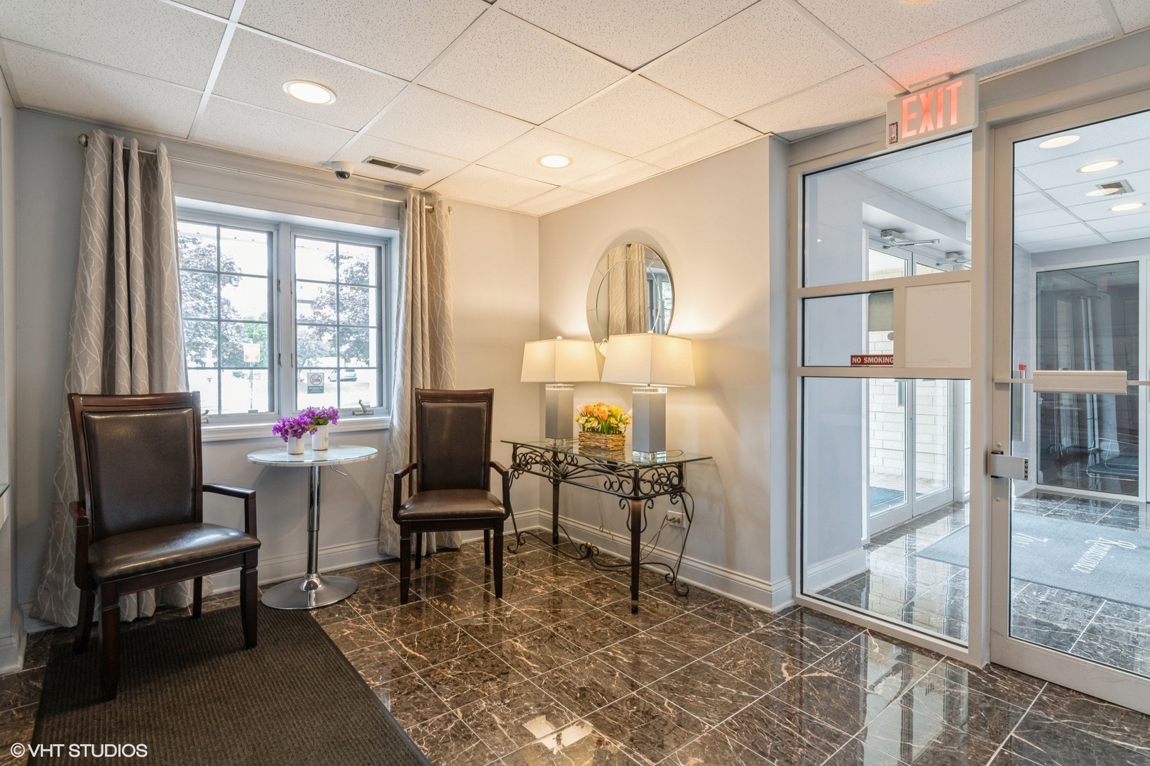 7011 W Touhy Avenue #206, Niles, IL 60714
