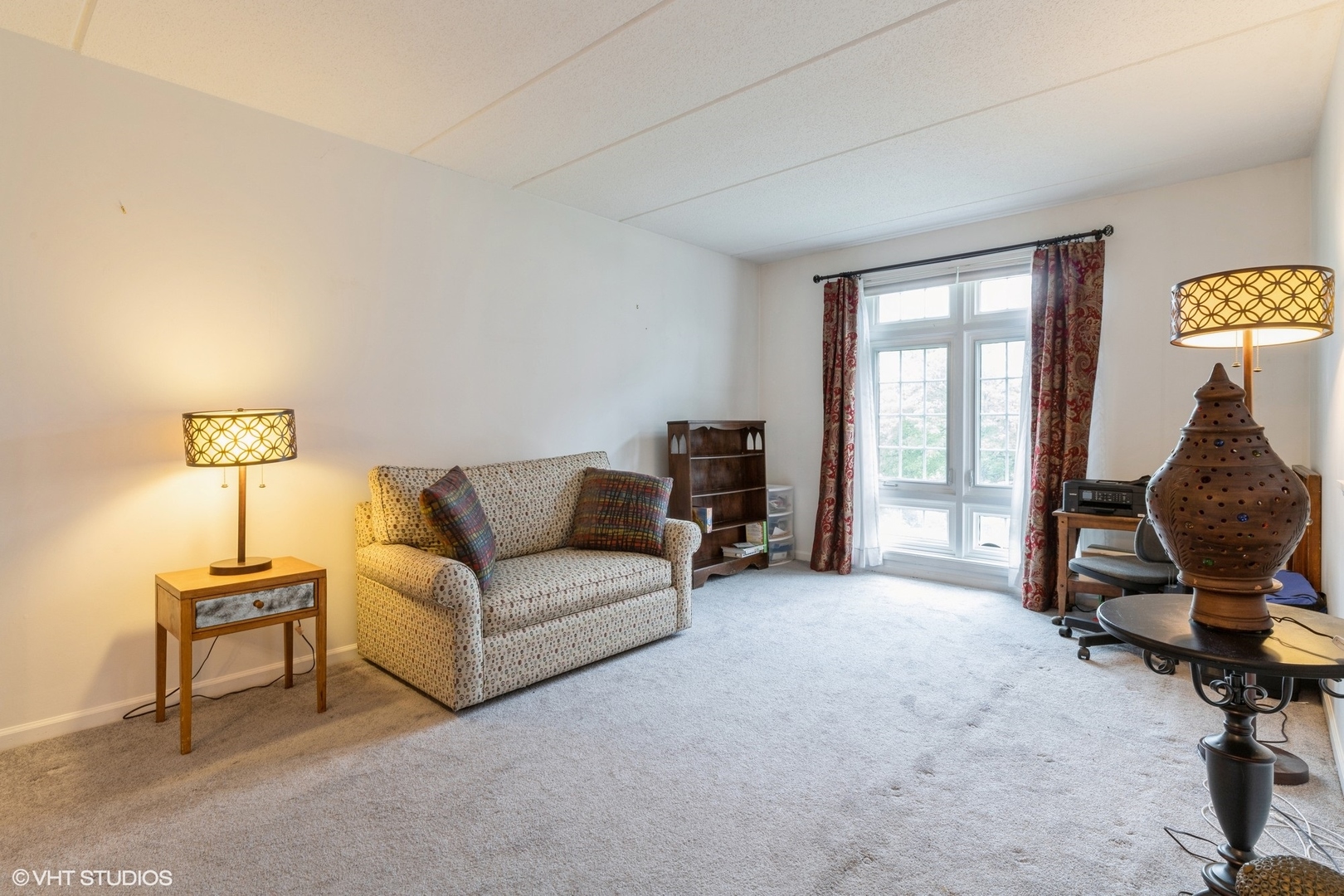 7011 W Touhy Avenue #206, Niles, IL 60714