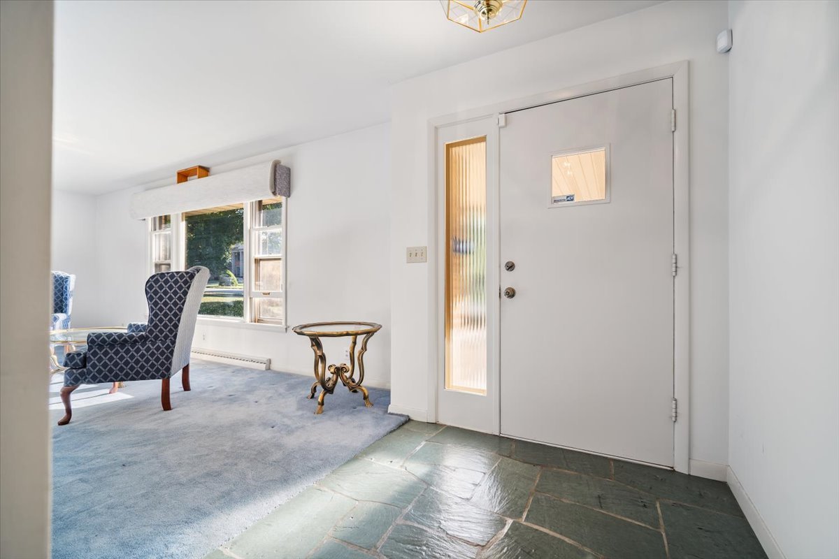 206 Imperial Drive, Bloomington, IL 61701