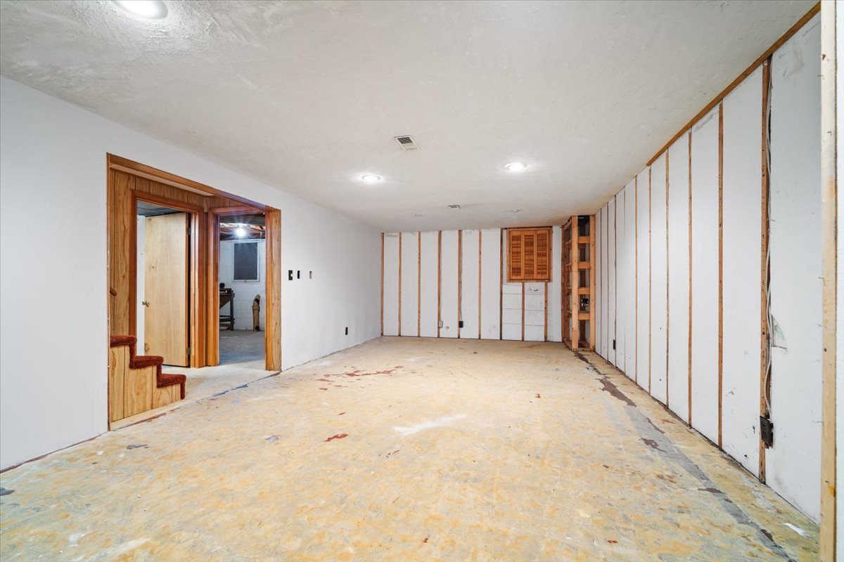 206 Imperial Drive, Bloomington, IL 61701