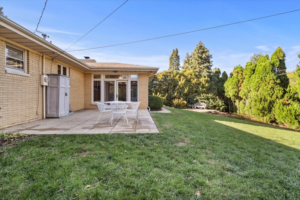 206 Imperial Drive, Bloomington, IL 61701