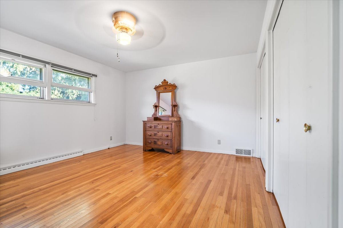 206 Imperial Drive, Bloomington, IL 61701