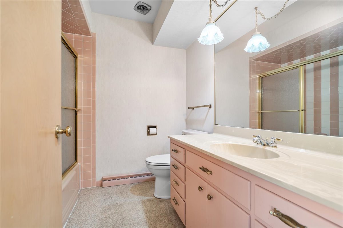 206 Imperial Drive, Bloomington, IL 61701