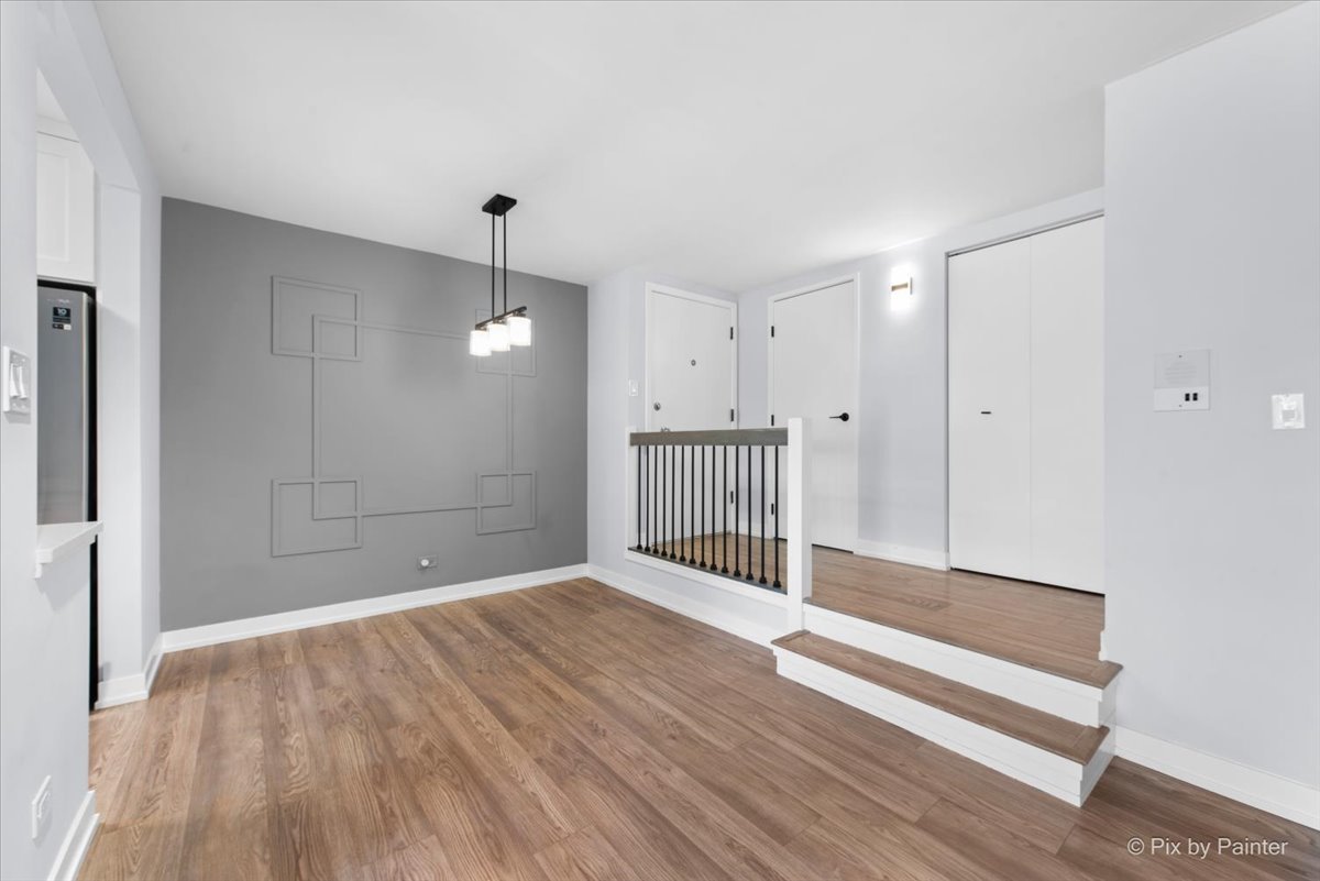55 W 64th Street #202, Westmont, IL 60559