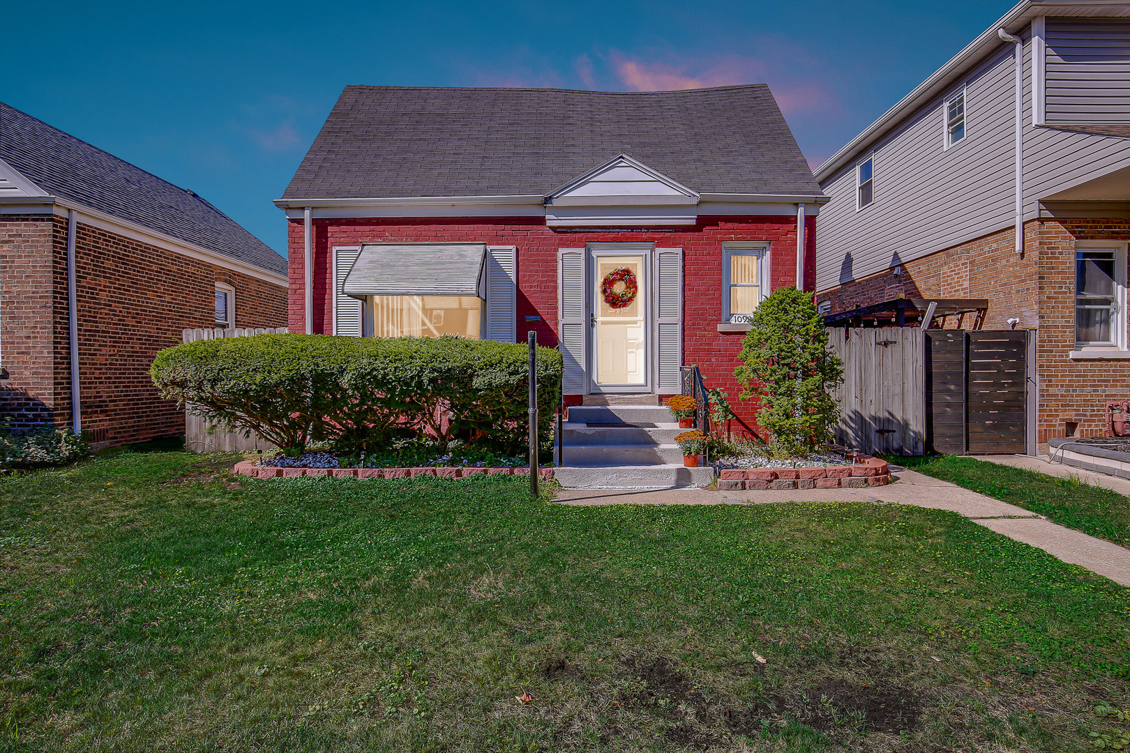 10922 S AVENUE B, Chicago, IL 60617