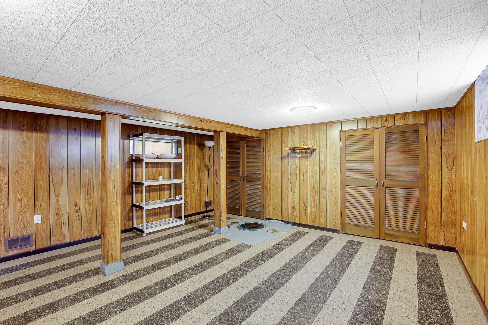 10922 S AVENUE B, Chicago, IL 60617