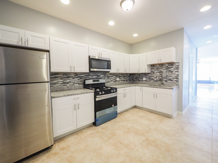 6849 S Green Street, Chicago, IL 60621