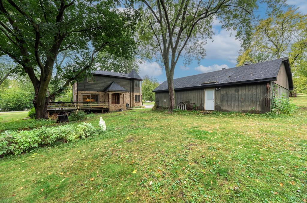6N331 Keeney Road, Keeneyville, IL 60172