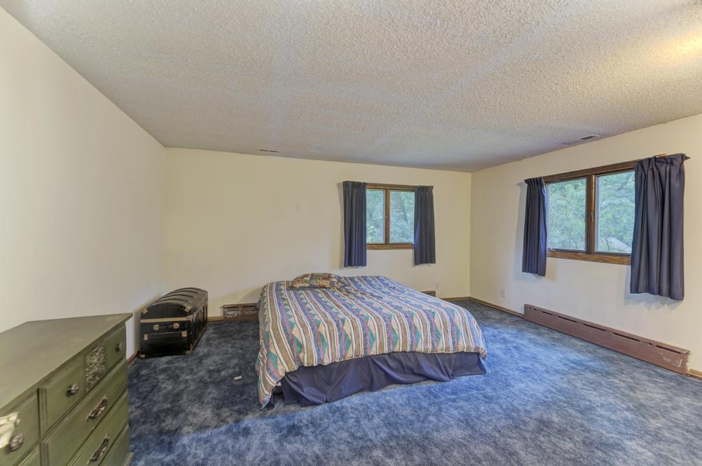 6N331 Keeney Road, Keeneyville, IL 60172