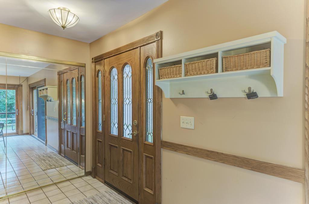 6N331 Keeney Road, Keeneyville, IL 60172