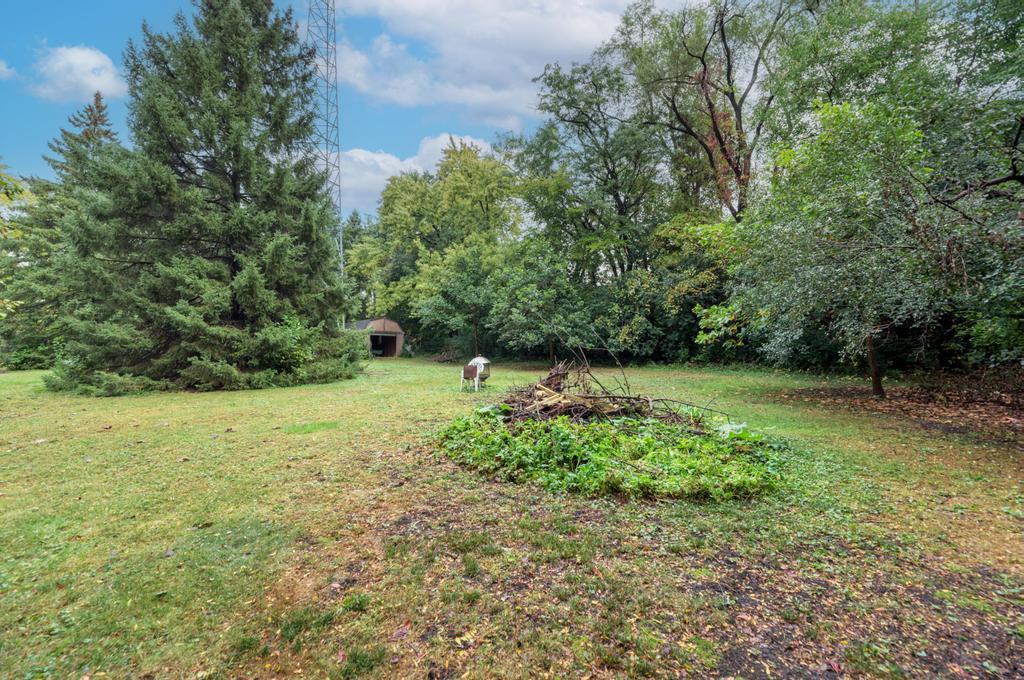 6N331 Keeney Road, Keeneyville, IL 60172