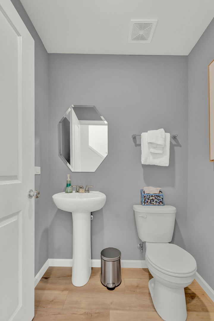 5943 Hawkweed Drive #08402, Naperville, IL 60564