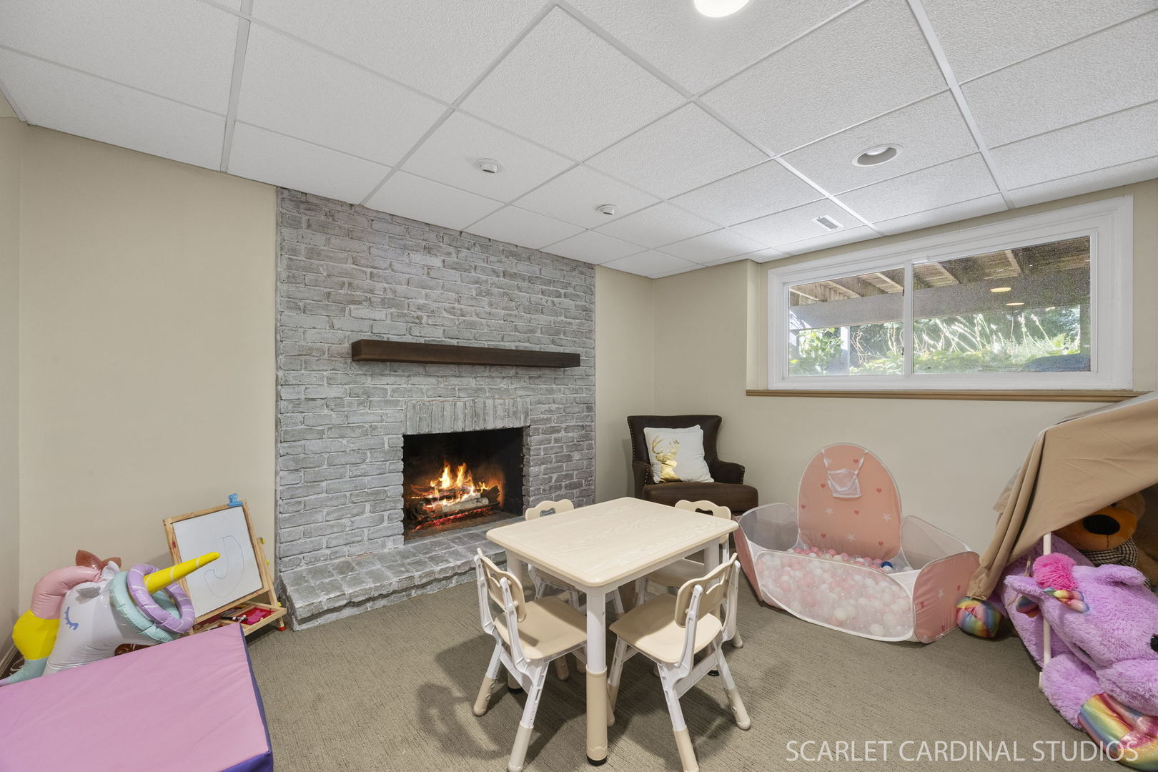 25W773 Sunnyridge Court, Wheaton, IL 60189