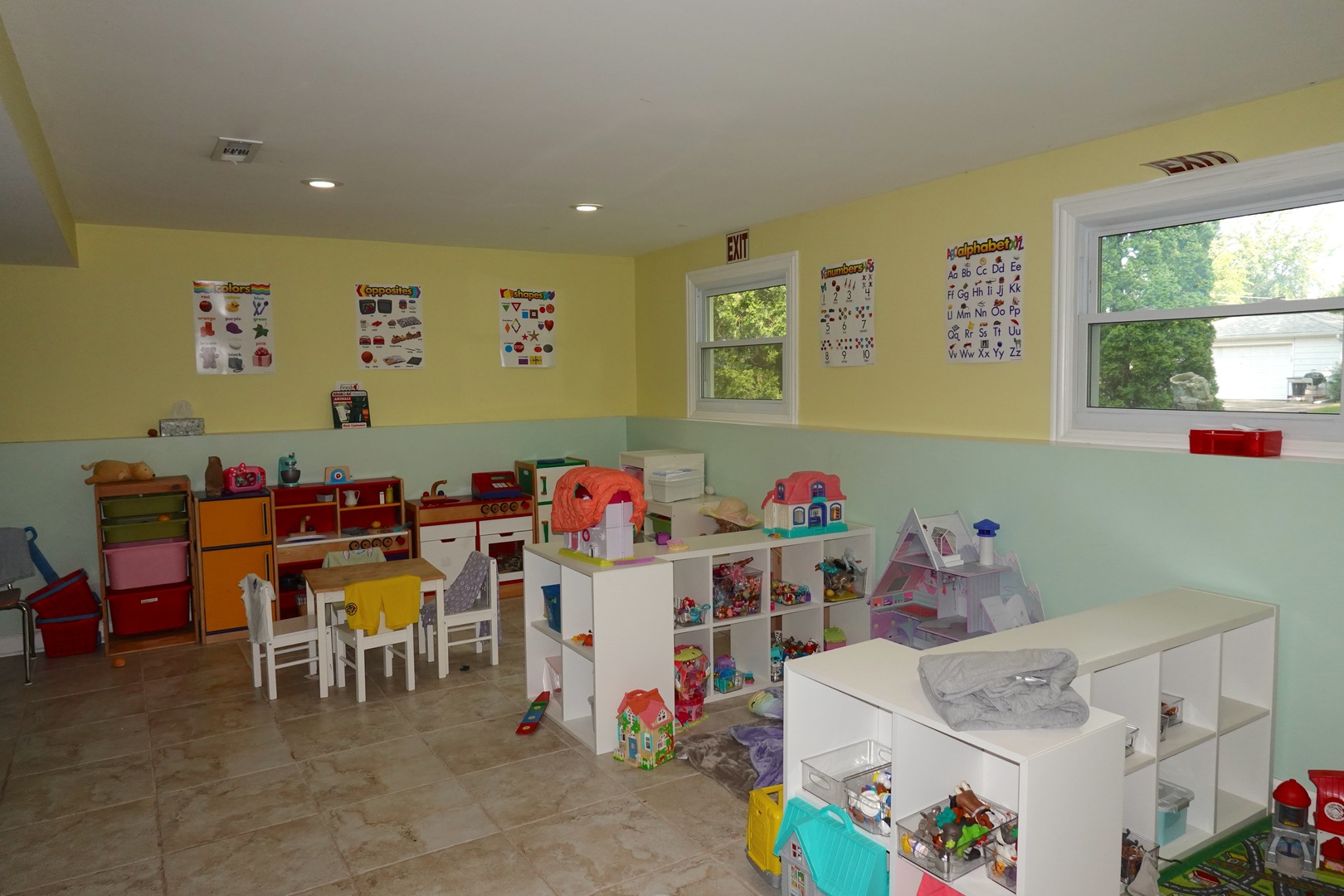 505 Woodmoor Drive, Round Lake Beach, IL 60073