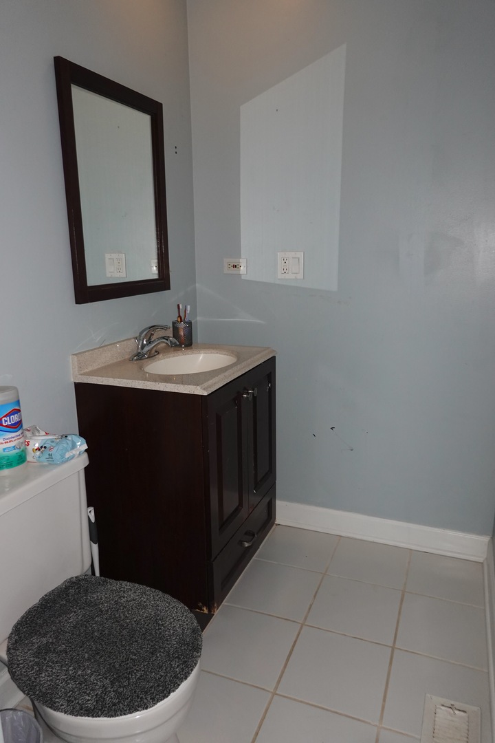 505 Woodmoor Drive, Round Lake Beach, IL 60073